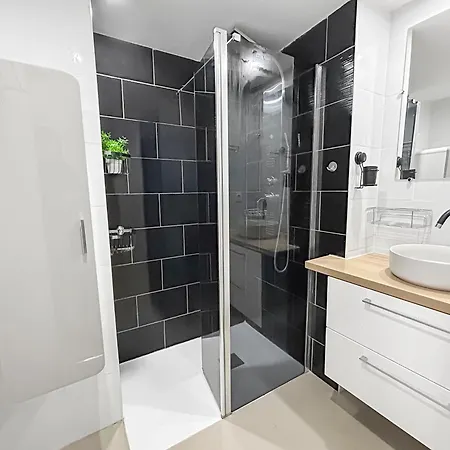 Escapade A - T2 Lumineux Avec Balcon & Clim Appartement Nice