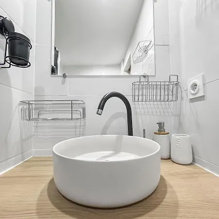Appartement Escapade à - T2 Lumineux Avec Balcon&clim *