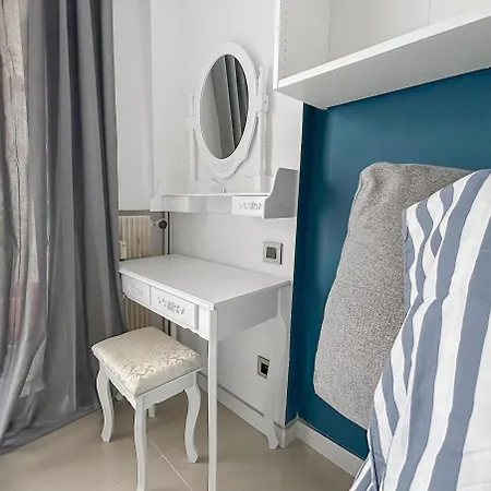 Apartment Escapade A - T2 Cosy, Clim & Balcon